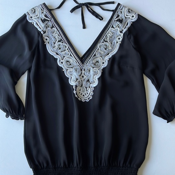 Embroidered Deep V-Neck Top from White House Black Market - Picture 1 of 7